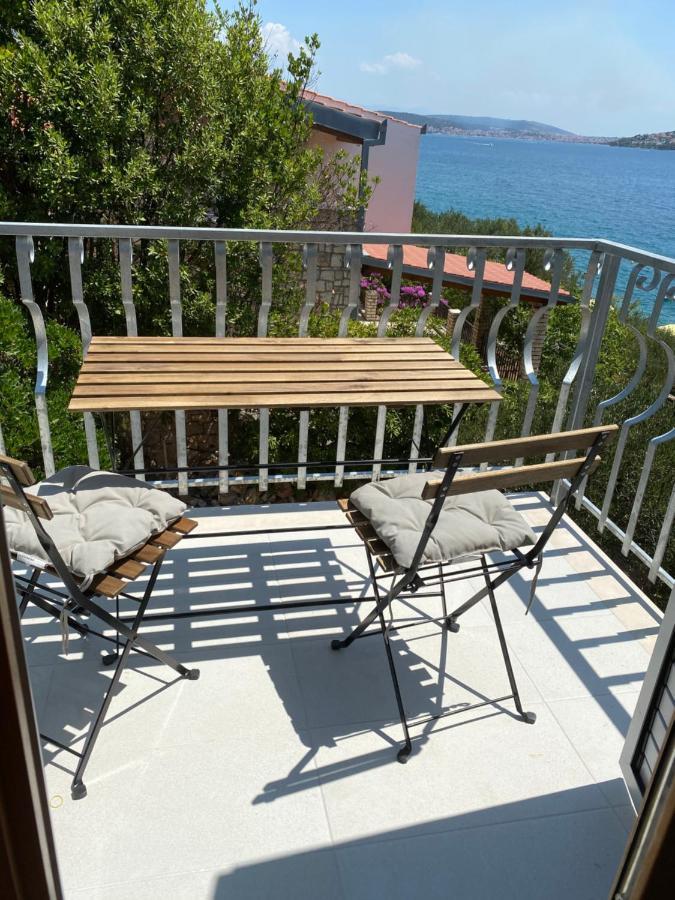 Apartament V